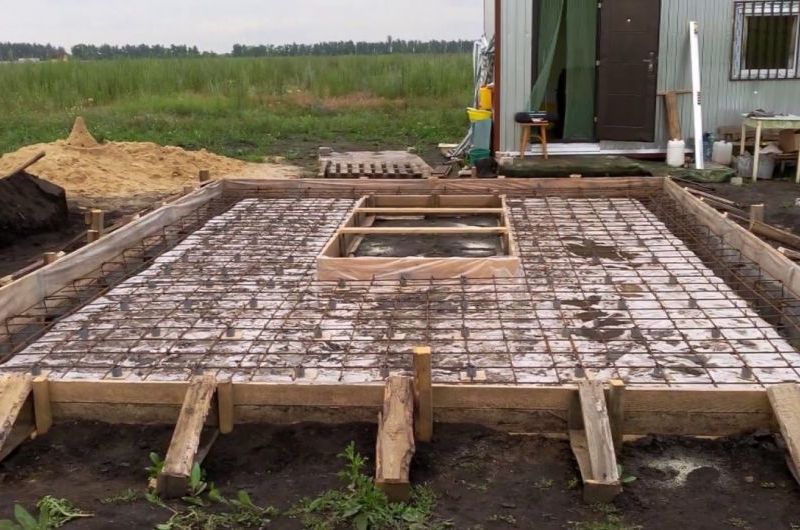 Залить фундамент в Киеве под ключ