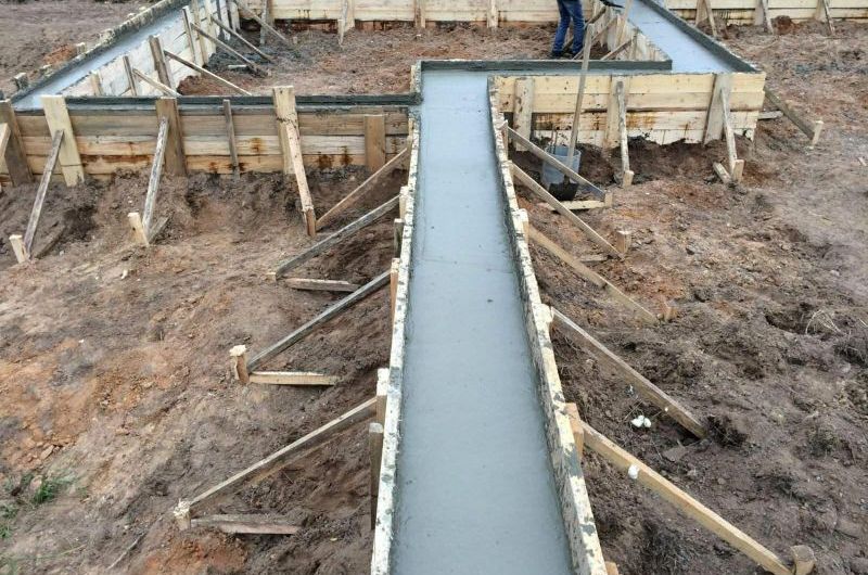 Заказать заливку фундамента Заказать заливку фундамента