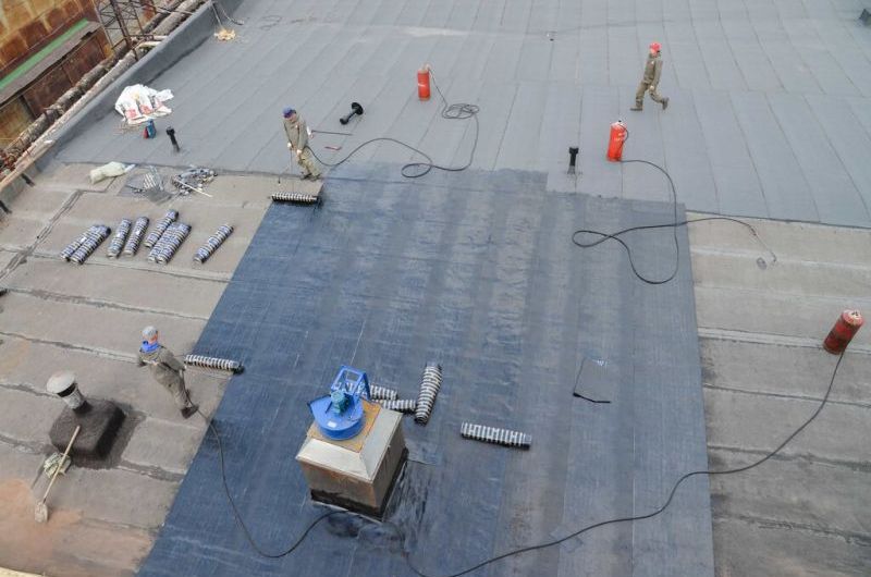 Устройство плоской кровли наплавным способом в Киеве
