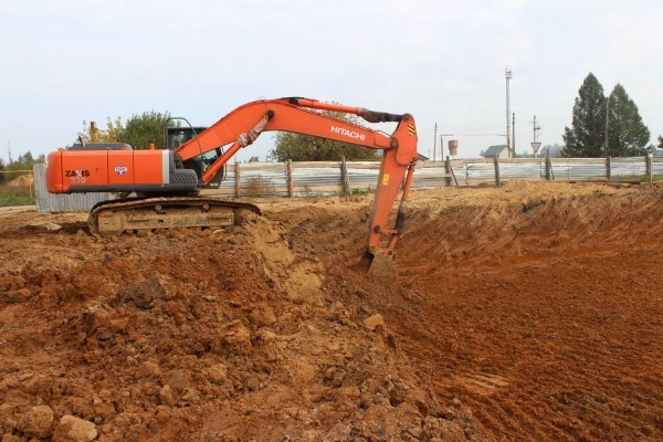 Разработка грунта в Киеве механическим способом Разработка грунта в Киеве механическим способом