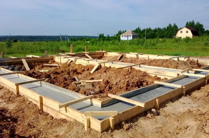 Строительство ленточного фундамента в Киеве